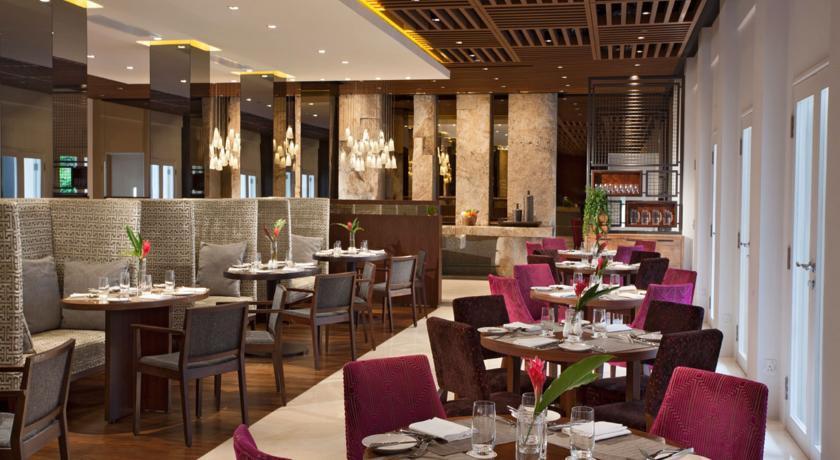 Oasia Resort Sentosa By Far East Hospitality Singapore Buitenkant foto The restaurant