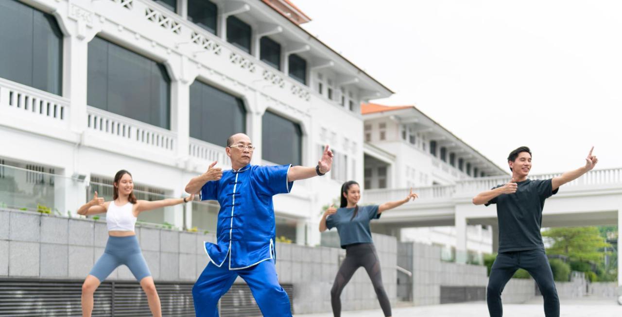 Oasia Resort Sentosa By Far East Hospitality Singapore Buitenkant foto Tai Chi Chuan