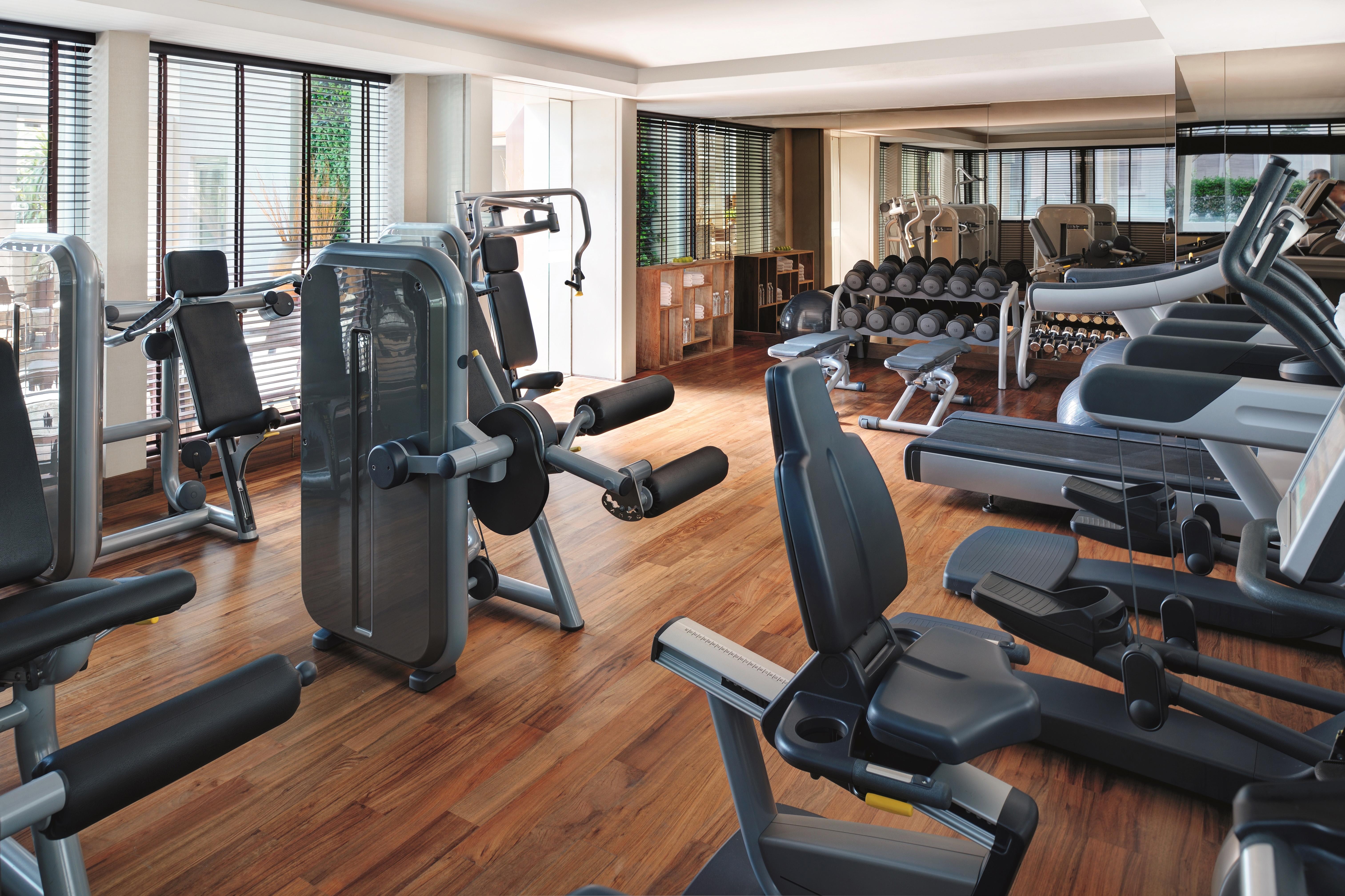 Oasia Resort Sentosa By Far East Hospitality Singapore Buitenkant foto The gym at the Mandarin Oriental, Munich